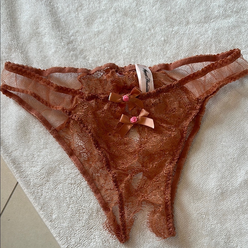 Agent Provacateur Ouvert size 3